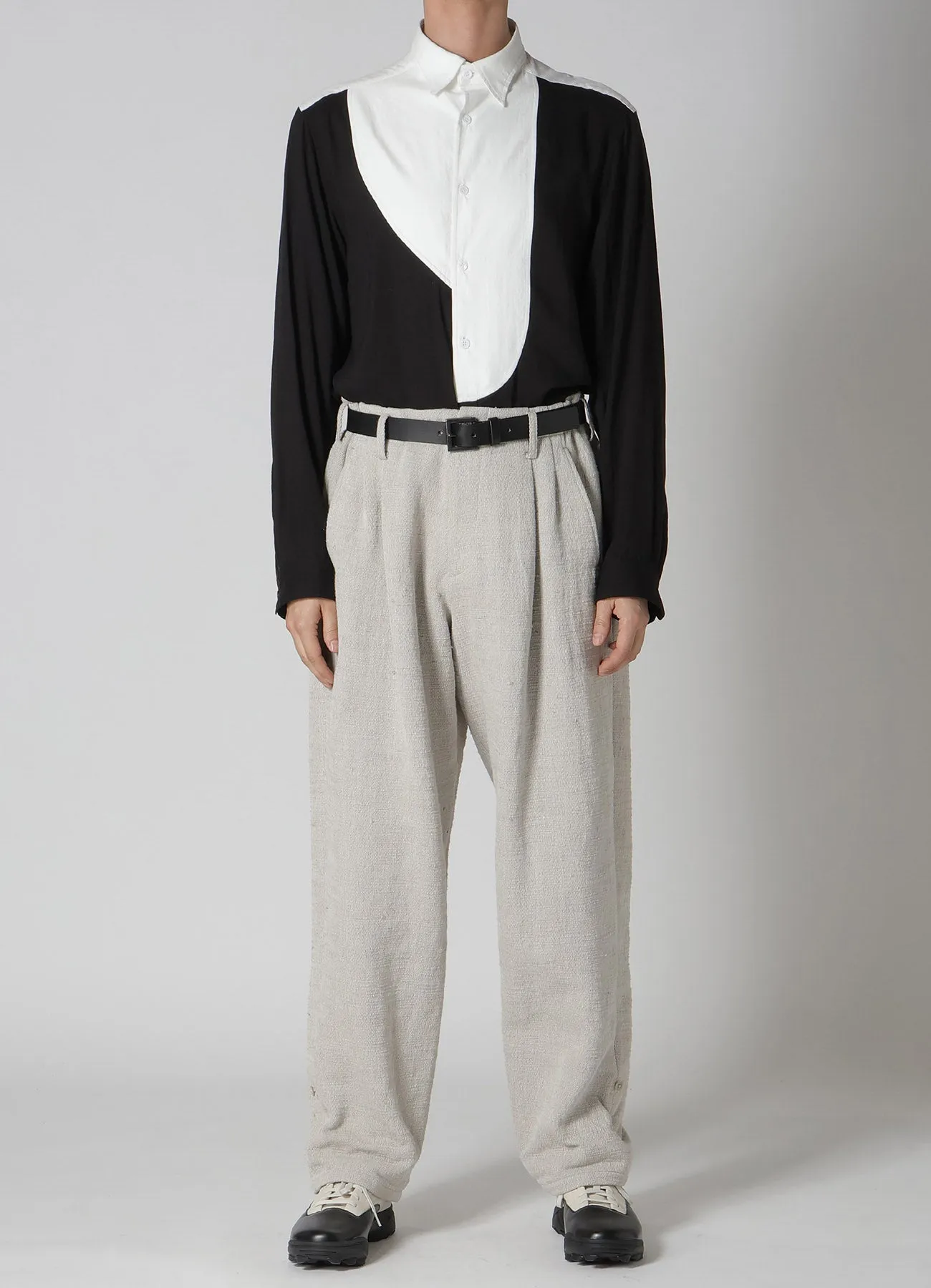 HAND SPAN COTTON PANTS WITH 2-TUCKS CUFF TAB