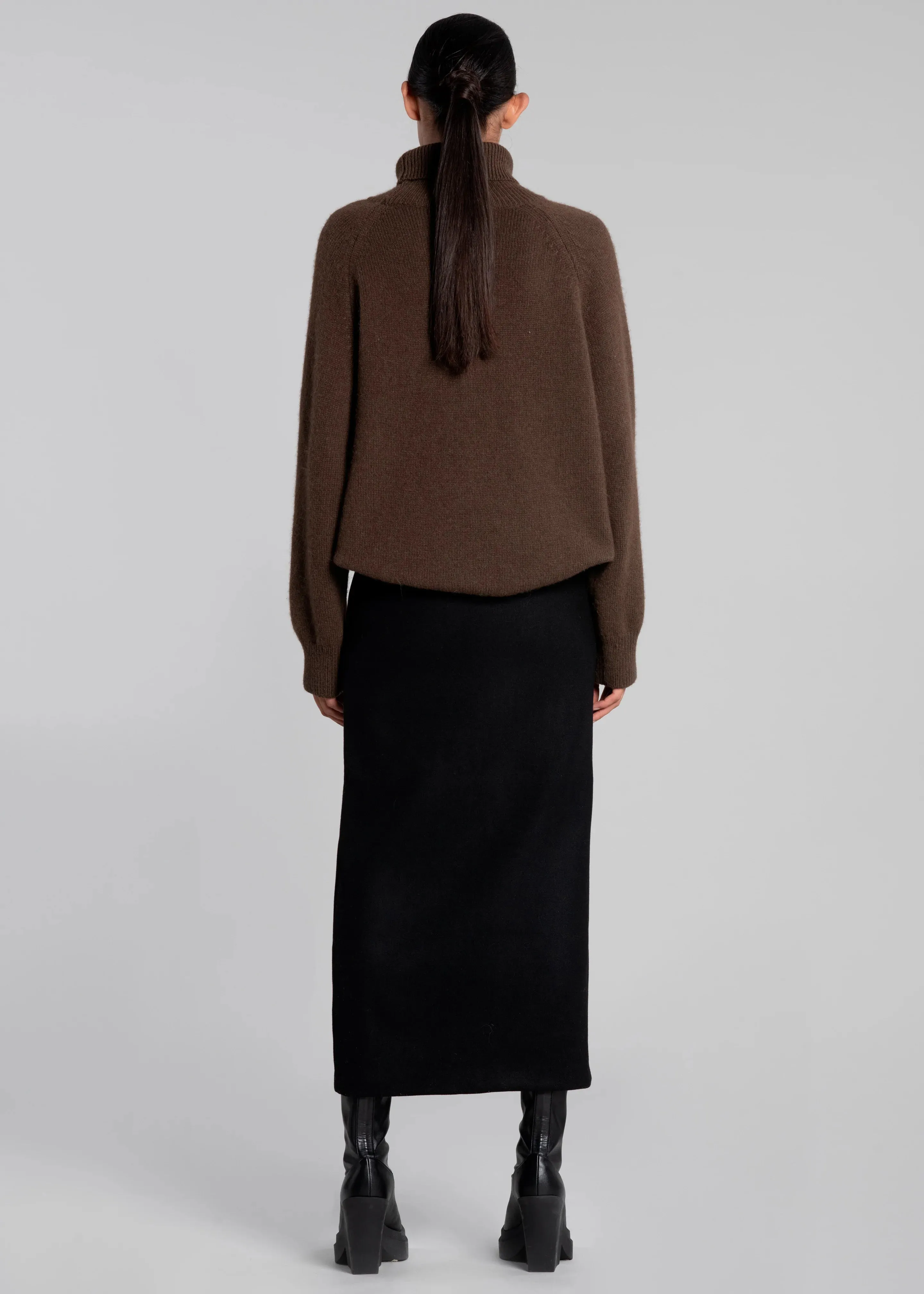 Moreen Turtleneck Sweater - Brown