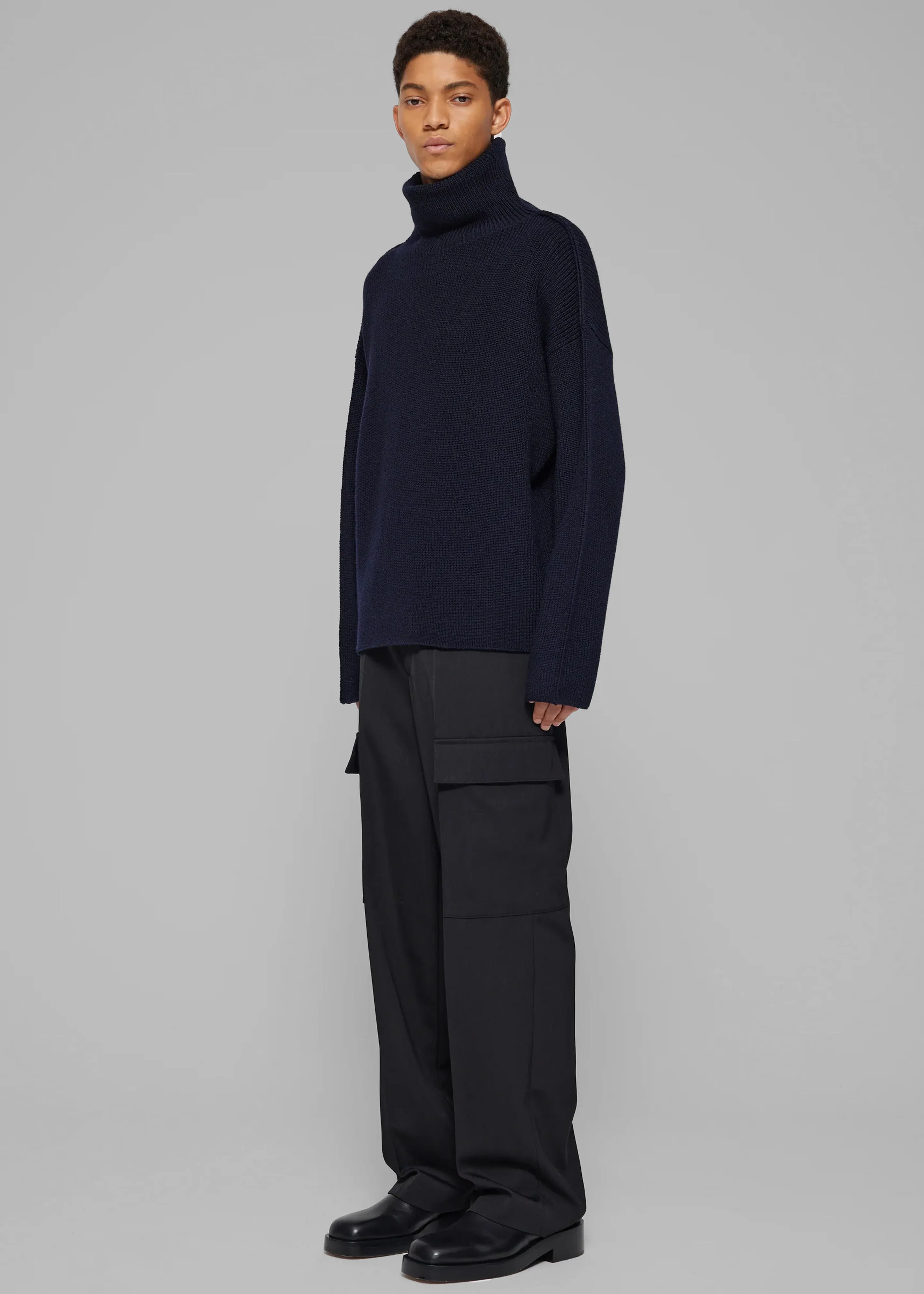 Róhe Turtleneck Seam-Detail Sweater - Navy